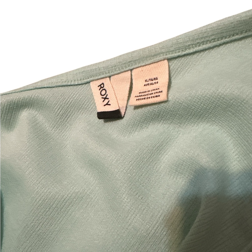 Roxy Light Green Crop Top - Picture 4 of 4